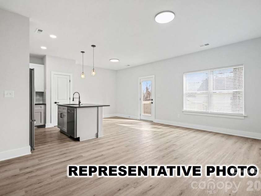106 Outback Lane, Dallas, NC 28034.  MLS# CAR4364178, YatesRealty ID 14699. 