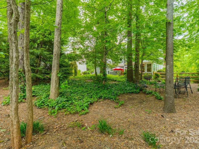 14926 Chilgrove Lane, Huntersville, NC 28078.  MLS# CAR4247740, YatesRealty ID 14699. Back Yard
