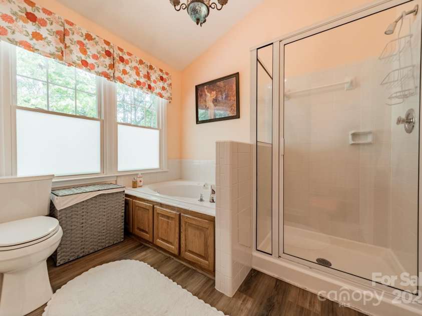 14926 Chilgrove Lane, Huntersville, NC 28078.  MLS# CAR4247740, YatesRealty ID 14699. Primary Bath