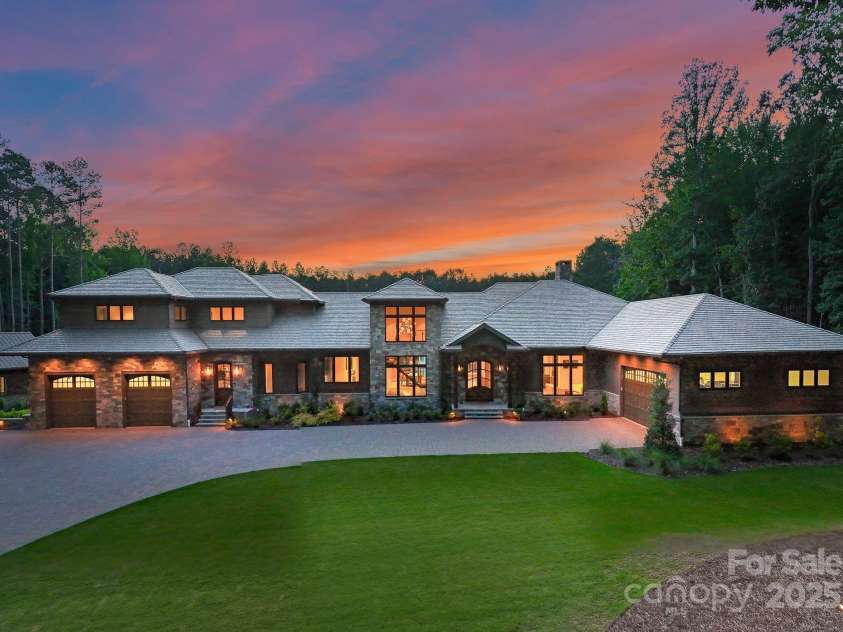 3759 NC 24/27 Highway, Cameron, NC 28326.  MLS# CAR4277323, YatesRealty ID 147. Flagship Residence