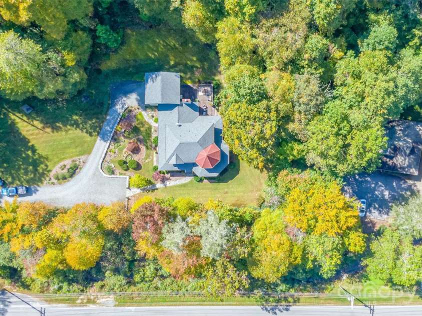 5580 Greenville Highway, Brevard, NC 28712.  MLS# CAR4196657, YatesRealty ID 147. 