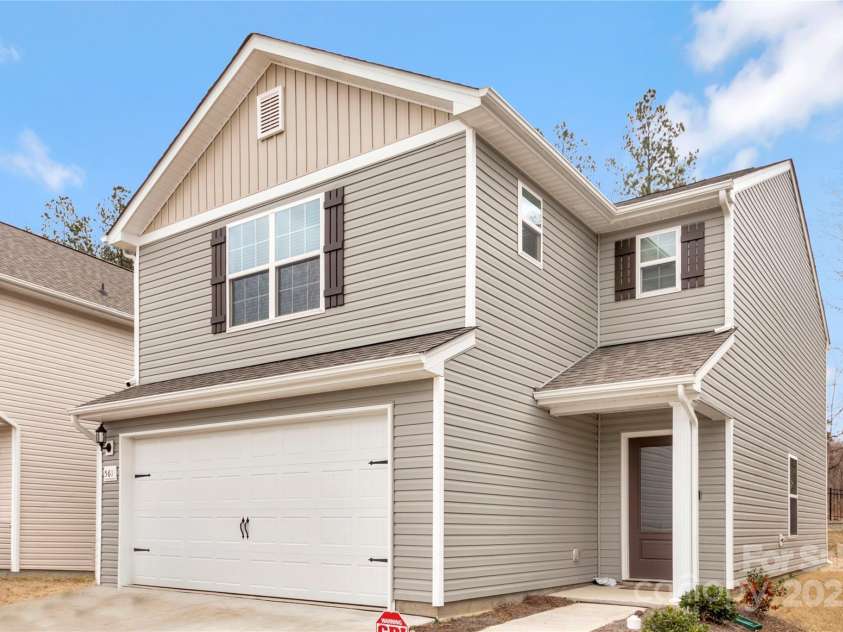 561 Hawley Street, Charlotte, NC 28214.  MLS# CAR4223015, YatesRealty ID 1470. 