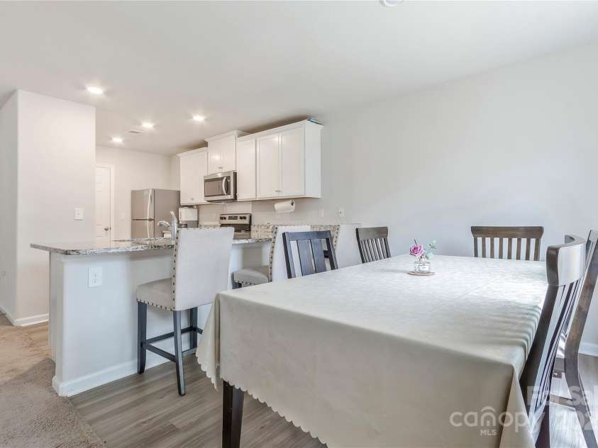 561 Hawley Street, Charlotte, NC 28214.  MLS# CAR4223015, YatesRealty ID 1470. 