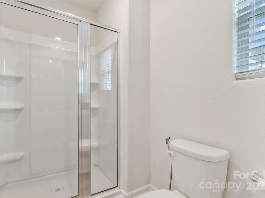 561 Hawley Street, Charlotte, NC 28214.  MLS# CAR4223015, YatesRealty ID 1470. 