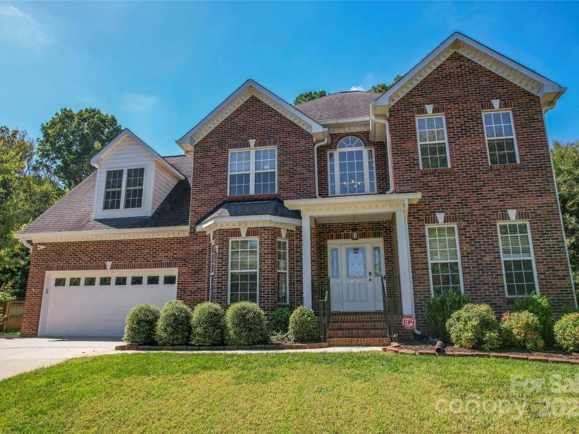4619 Glasgow Court, Gastonia, NC 28056.  MLS# CAR4256856, YatesRealty ID 14700. 