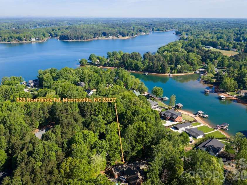 623 Normandy Road, Mooresville, NC 28117.  MLS# CAR4404379, YatesRealty ID 14700. 