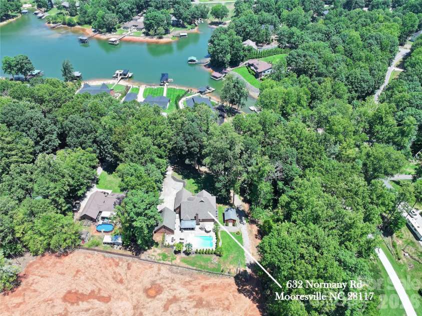 623 Normandy Road, Mooresville, NC 28117.  MLS# CAR4404379, YatesRealty ID 14700. 