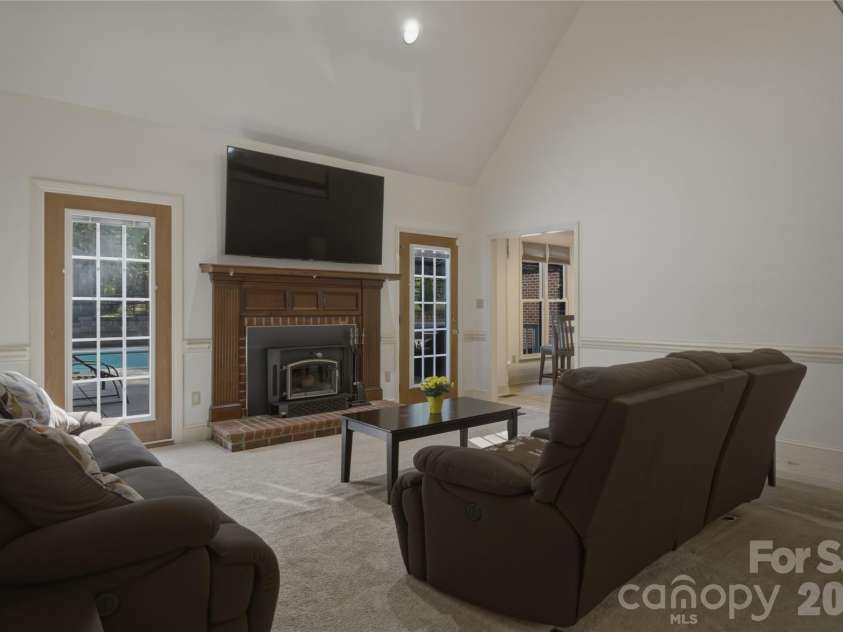 623 Normandy Road, Mooresville, NC 28117.  MLS# CAR4404379, YatesRealty ID 14700. 