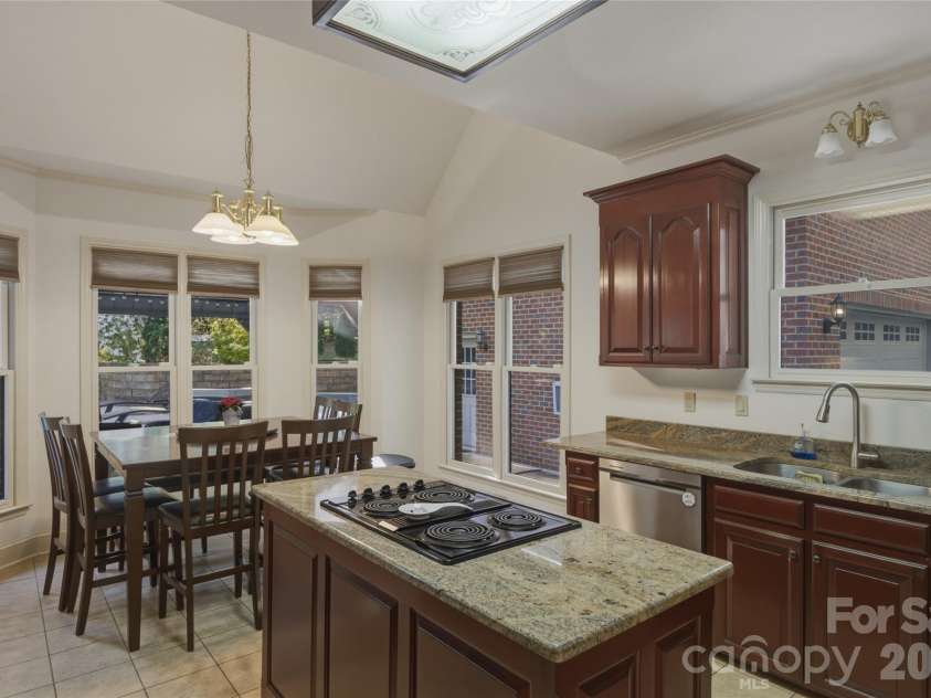 623 Normandy Road, Mooresville, NC 28117.  MLS# CAR4404379, YatesRealty ID 14700. 