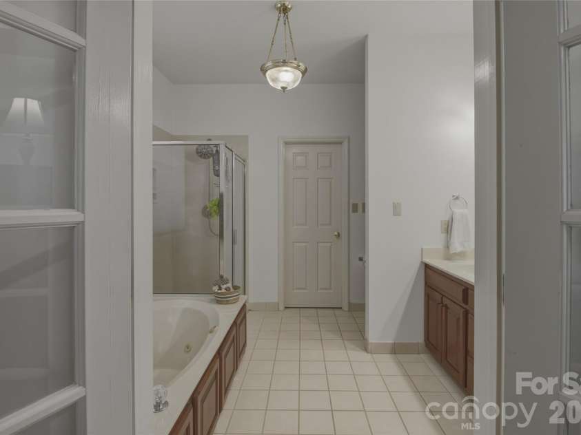 623 Normandy Road, Mooresville, NC 28117.  MLS# CAR4404379, YatesRealty ID 14700. 