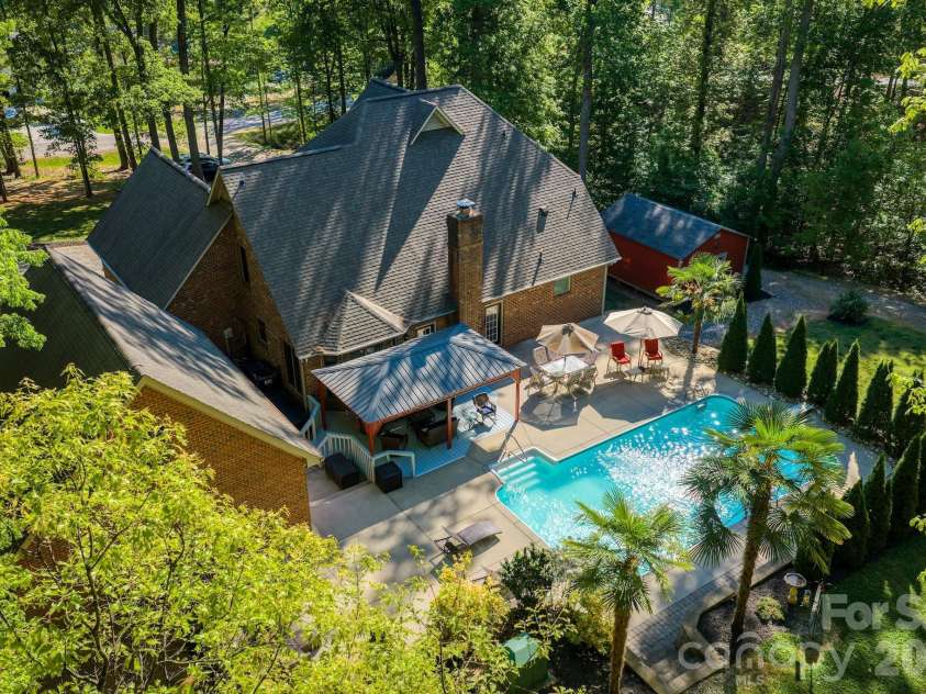 623 Normandy Road, Mooresville, NC 28117.  MLS# CAR4404379, YatesRealty ID 14700. 