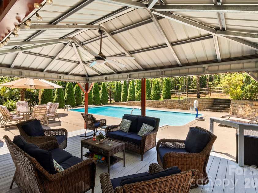 623 Normandy Road, Mooresville, NC 28117.  MLS# CAR4404379, YatesRealty ID 14700. 
