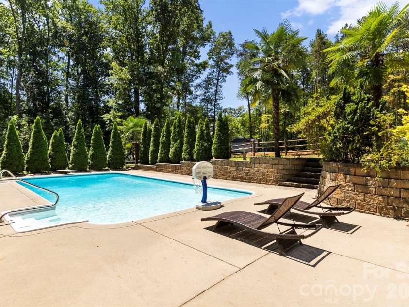 623 Normandy Road, Mooresville, NC 28117.  MLS# CAR4404379, YatesRealty ID 14700. 