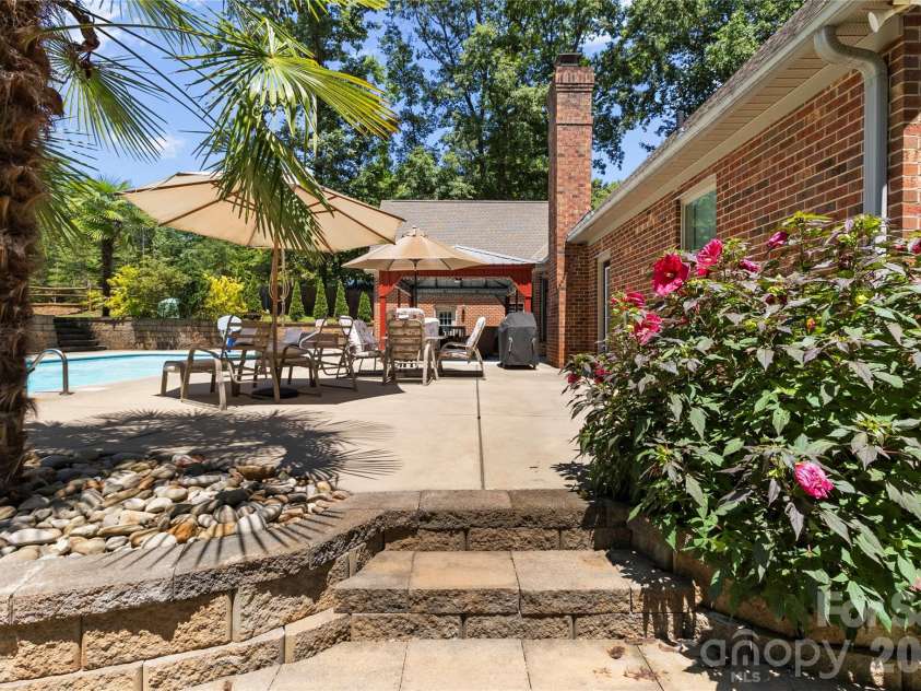 623 Normandy Road, Mooresville, NC 28117.  MLS# CAR4404379, YatesRealty ID 14700. 