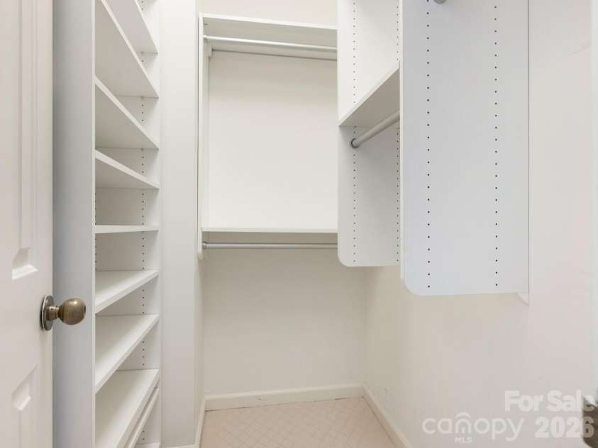 840 Cherokee Road, Charlotte, NC 28207.  MLS# CAR4363391, YatesRealty ID 14701. Walk-In Closet 