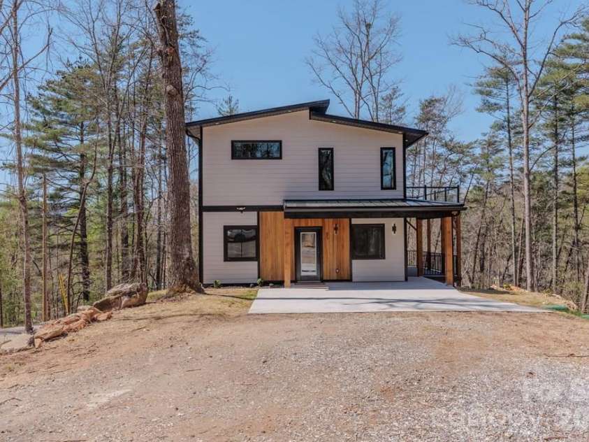 85 Elrod Drive, Ela, NC 28789.  MLS# CAR4367782, YatesRealty ID 14702. 