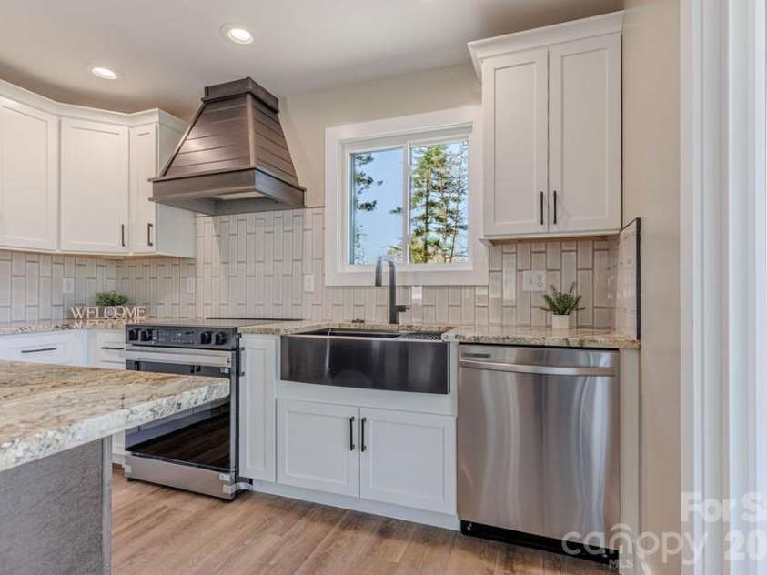 85 Elrod Drive, Ela, NC 28789.  MLS# CAR4367782, YatesRealty ID 14702. 