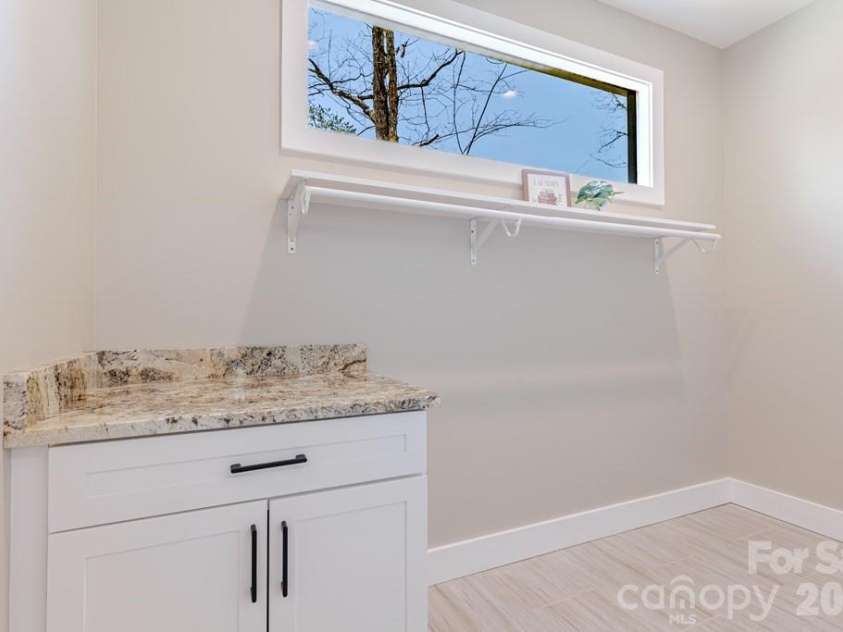 85 Elrod Drive, Ela, NC 28789.  MLS# CAR4367782, YatesRealty ID 14702. 