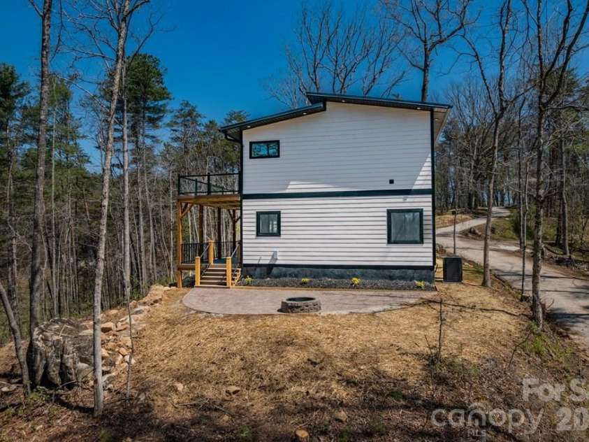 85 Elrod Drive, Ela, NC 28789.  MLS# CAR4367782, YatesRealty ID 14702. 