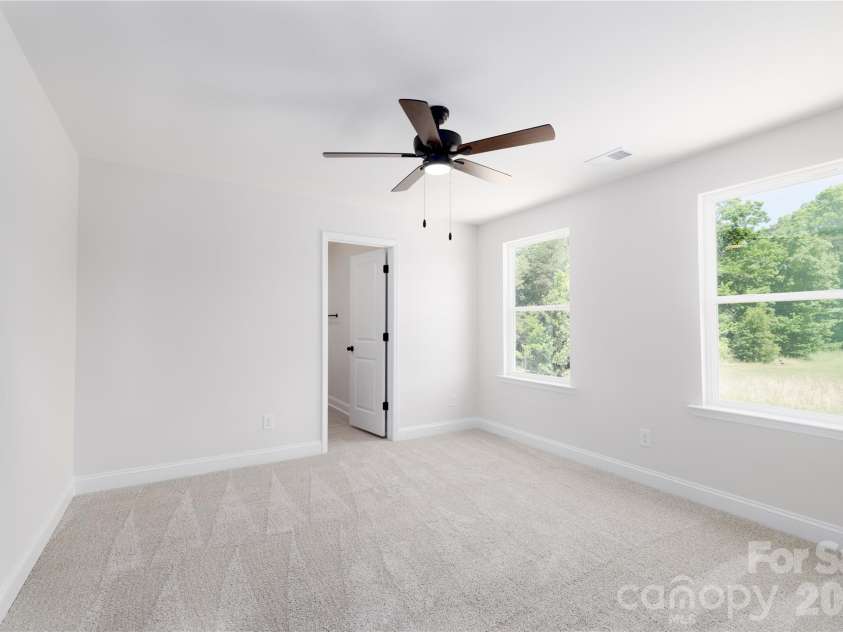 1909 Friendly Lane, Newton, NC 28658.  MLS# CAR4371462, YatesRealty ID 14703. Upstairs Suite w/ Full Bath
