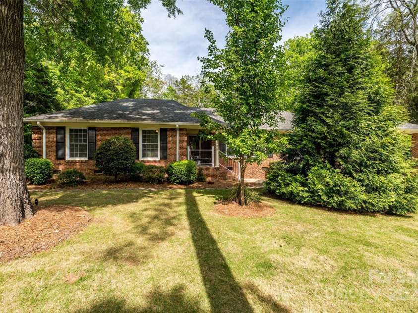 10316 Whitethorn Drive, Charlotte, NC 28277.  MLS# CAR4247259, YatesRealty ID 14704. 