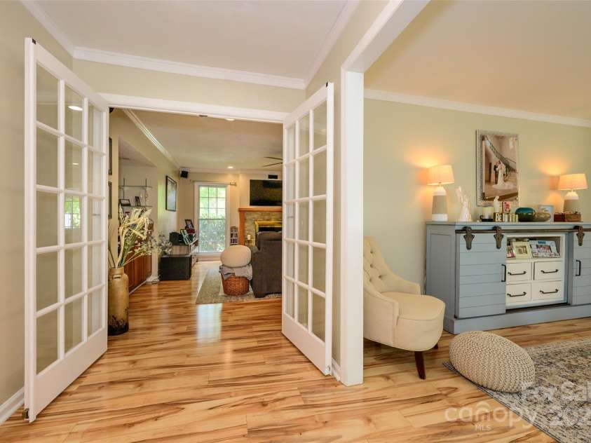 10316 Whitethorn Drive, Charlotte, NC 28277.  MLS# CAR4247259, YatesRealty ID 14704. 