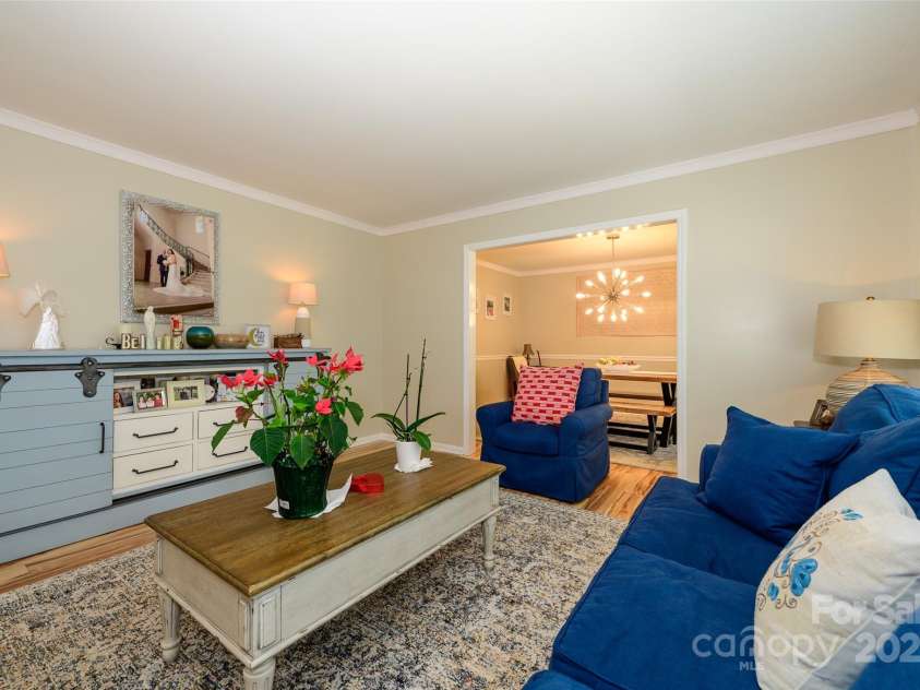 10316 Whitethorn Drive, Charlotte, NC 28277.  MLS# CAR4247259, YatesRealty ID 14704. 