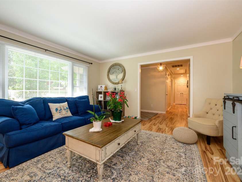 10316 Whitethorn Drive, Charlotte, NC 28277.  MLS# CAR4247259, YatesRealty ID 14704. 