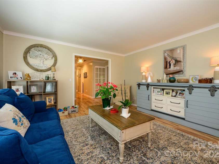 10316 Whitethorn Drive, Charlotte, NC 28277.  MLS# CAR4247259, YatesRealty ID 14704. 