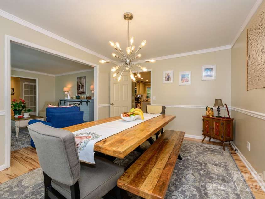 10316 Whitethorn Drive, Charlotte, NC 28277.  MLS# CAR4247259, YatesRealty ID 14704. 