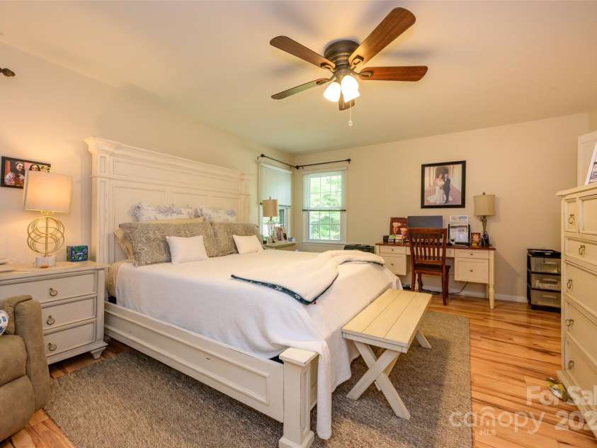 10316 Whitethorn Drive, Charlotte, NC 28277.  MLS# CAR4247259, YatesRealty ID 14704. 