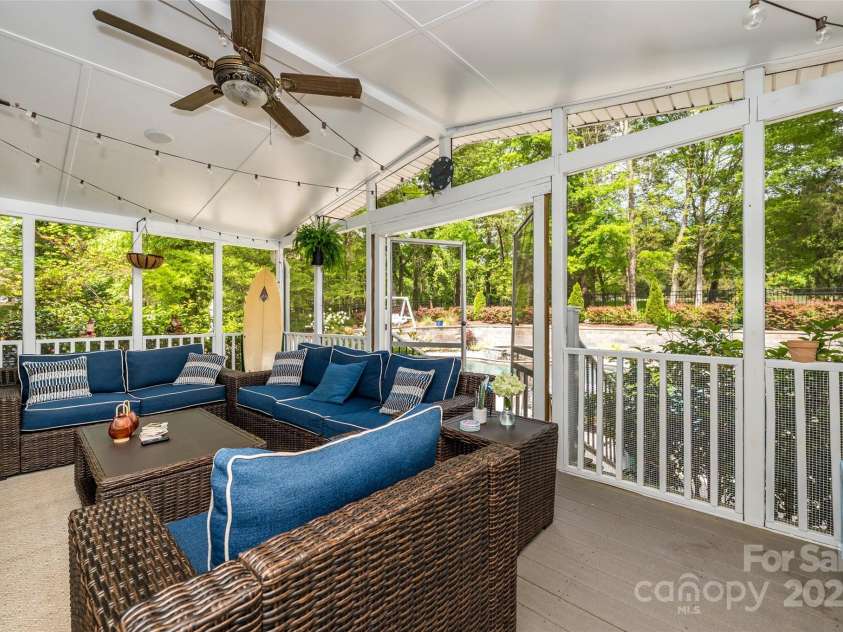 10316 Whitethorn Drive, Charlotte, NC 28277.  MLS# CAR4247259, YatesRealty ID 14704. 