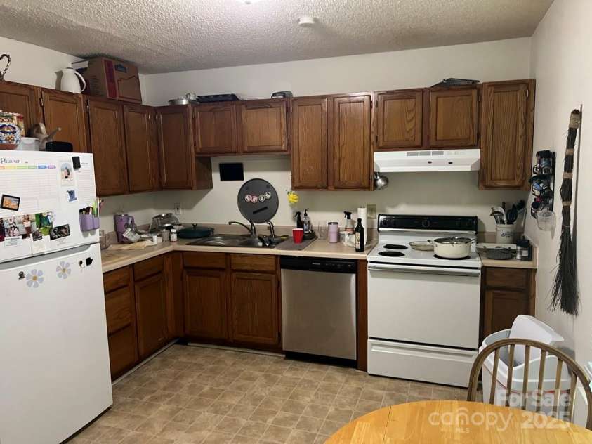 116 Fairview Street, Shelby, NC 28152.  MLS# CAR4252244, YatesRealty ID 14706. Unit 2