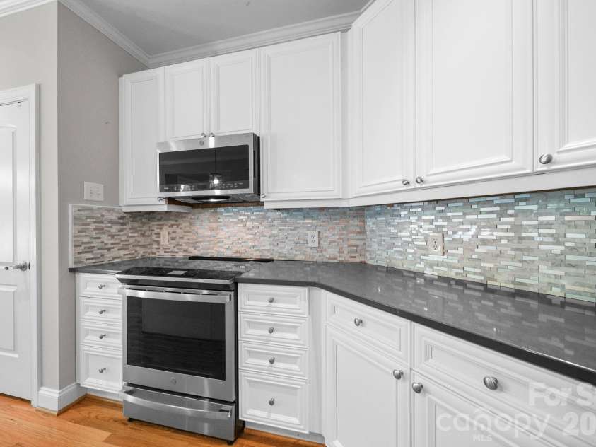 169 Winding Creek Drive, Troutman, NC 28166.  MLS# CAR4323292, YatesRealty ID 14707. 