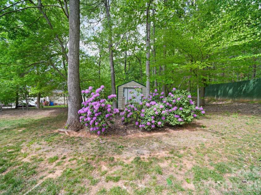 169 Winding Creek Drive, Troutman, NC 28166.  MLS# CAR4323292, YatesRealty ID 14707. 
