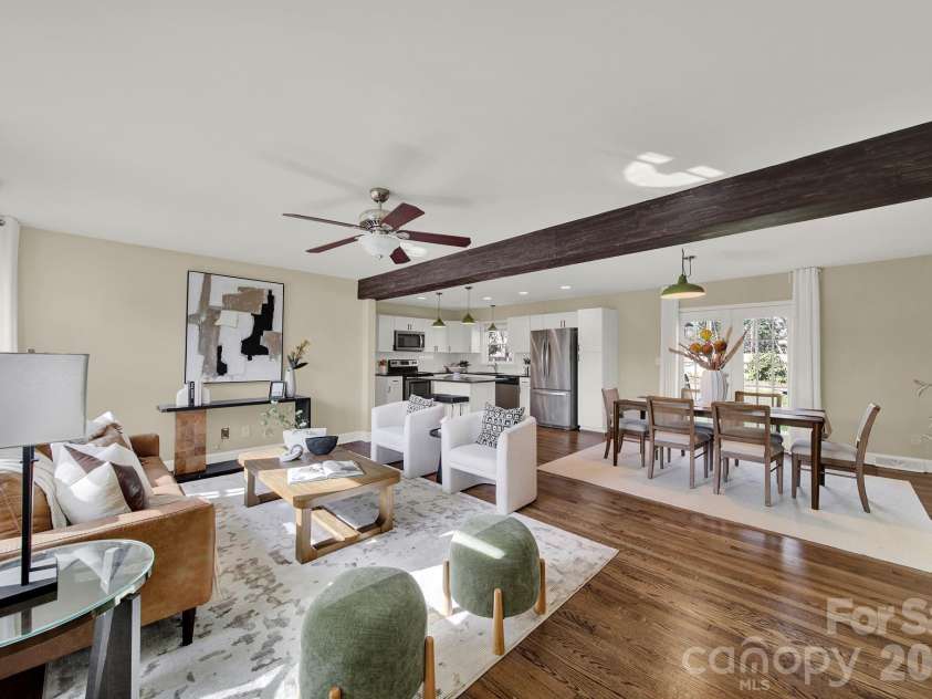 7424 Watercrest Road, Charlotte, NC 28210.  MLS# CAR4302192, YatesRealty ID 14708. 