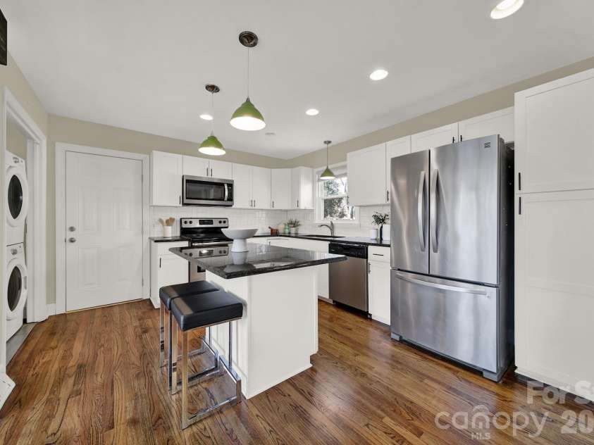 7424 Watercrest Road, Charlotte, NC 28210.  MLS# CAR4302192, YatesRealty ID 14708. 
