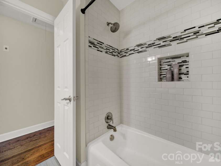 7424 Watercrest Road, Charlotte, NC 28210.  MLS# CAR4302192, YatesRealty ID 14708. 