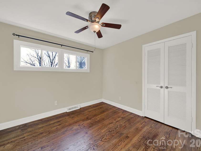 7424 Watercrest Road, Charlotte, NC 28210.  MLS# CAR4302192, YatesRealty ID 14708. 