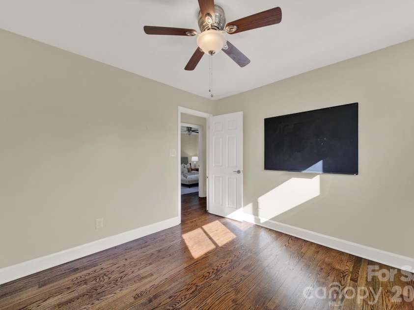7424 Watercrest Road, Charlotte, NC 28210.  MLS# CAR4302192, YatesRealty ID 14708. 