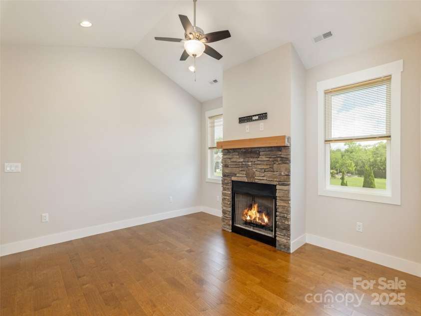 896 Blacksmith Run Drive, Hendersonville, NC 28792.  MLS# CAR4259496, YatesRealty ID 14708. 