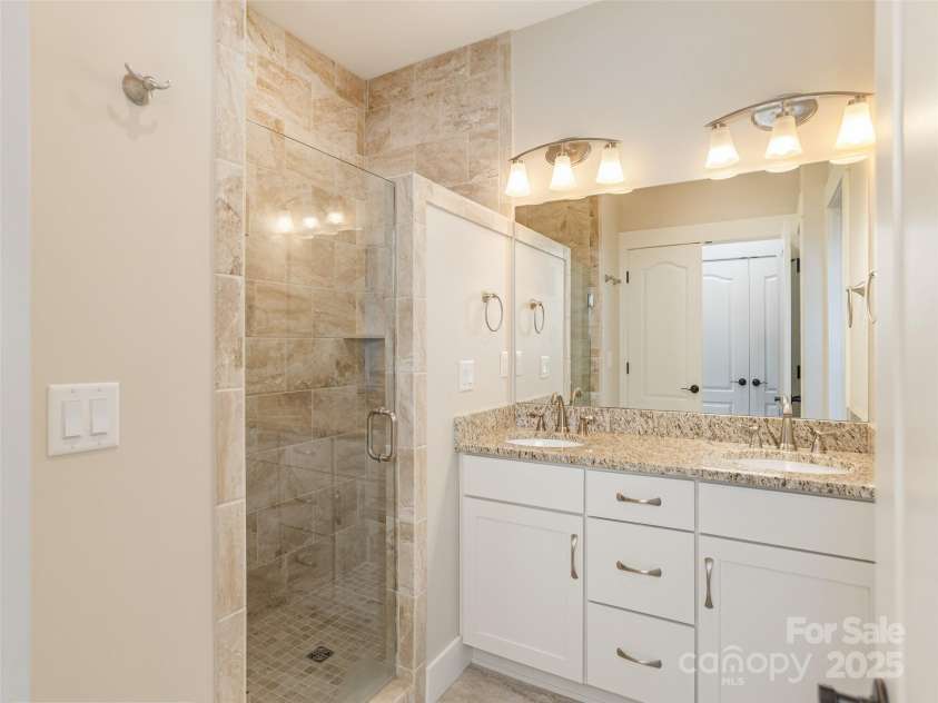 896 Blacksmith Run Drive, Hendersonville, NC 28792.  MLS# CAR4259496, YatesRealty ID 14708. 