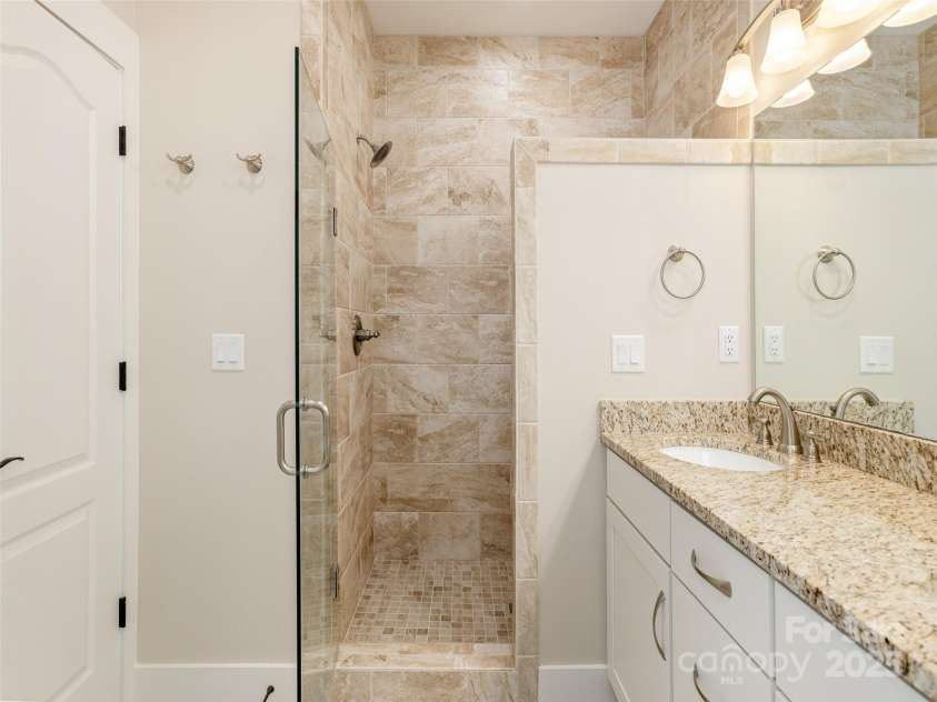 896 Blacksmith Run Drive, Hendersonville, NC 28792.  MLS# CAR4259496, YatesRealty ID 14708. 