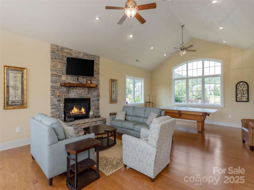 896 Blacksmith Run Drive, Hendersonville, NC 28792.  MLS# CAR4259496, YatesRealty ID 14708. 