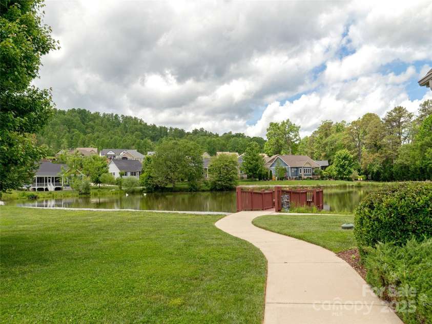 896 Blacksmith Run Drive, Hendersonville, NC 28792.  MLS# CAR4259496, YatesRealty ID 14708. 
