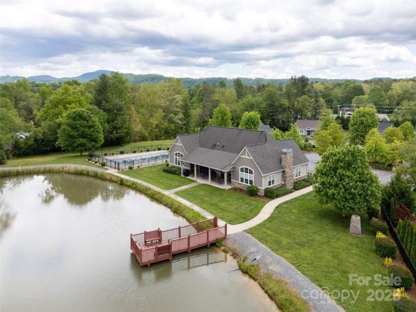 896 Blacksmith Run Drive, Hendersonville, NC 28792.  MLS# CAR4259496, YatesRealty ID 14708. 