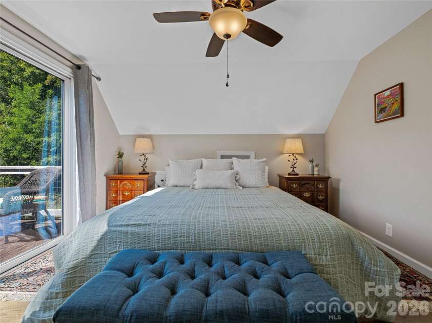382 Black Oak Cove Road, Candler, NC 28715.  MLS# CAR4310781, YatesRealty ID 14709. 