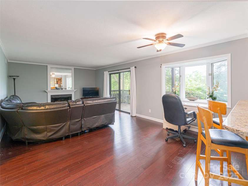 201 Racquet Club Road, Asheville, NC 28803.  MLS# CAR4266745, YatesRealty ID 1471. 