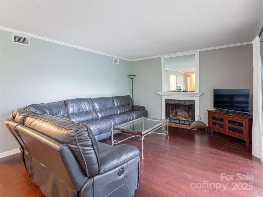 201 Racquet Club Road, Asheville, NC 28803.  MLS# CAR4266745, YatesRealty ID 1471. 