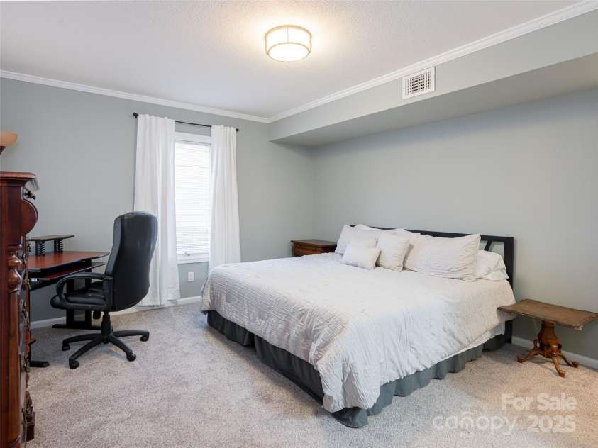 201 Racquet Club Road, Asheville, NC 28803.  MLS# CAR4266745, YatesRealty ID 1471. 